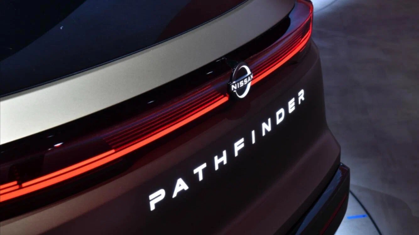 Nissan випустив китайську версію позашляховика Pathfinder