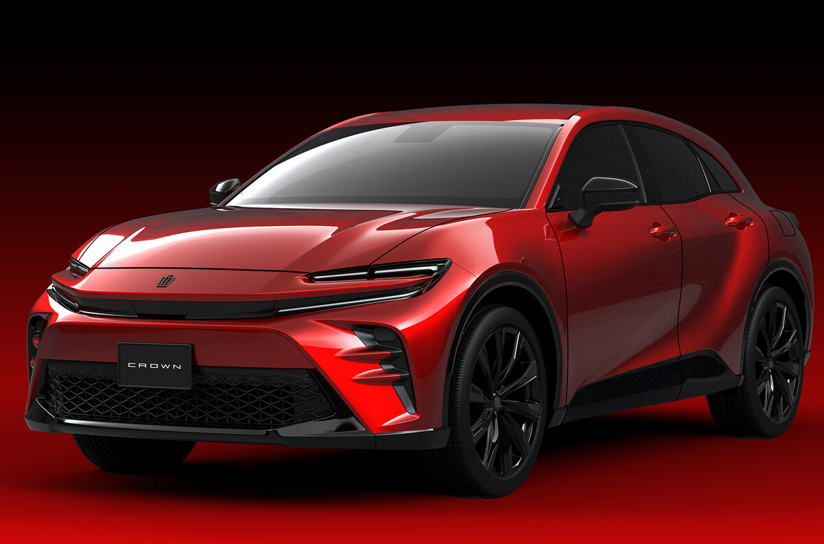 Toyota анонсувала три нові моделі із сімейства Crown