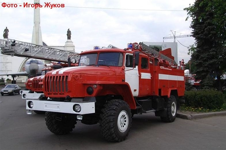 Короткий огляд опис Пожежні машини Пожавто АЦ 30-40 Урал-43206