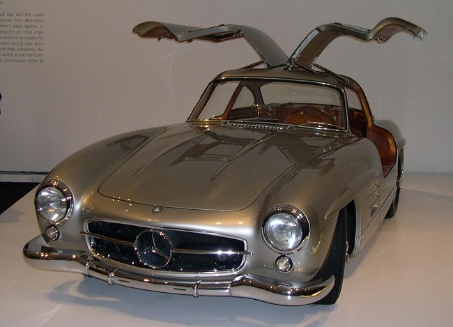 Історія автомобільної марки Mercedes-Benz