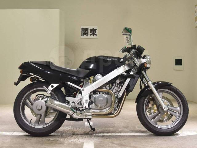 Honda Bros 400 — удобный и практичный мотоцикл