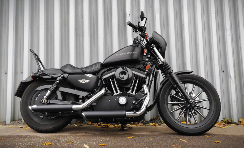 Кастом-байк Harley-Davidson Sportster 883R 21 фото