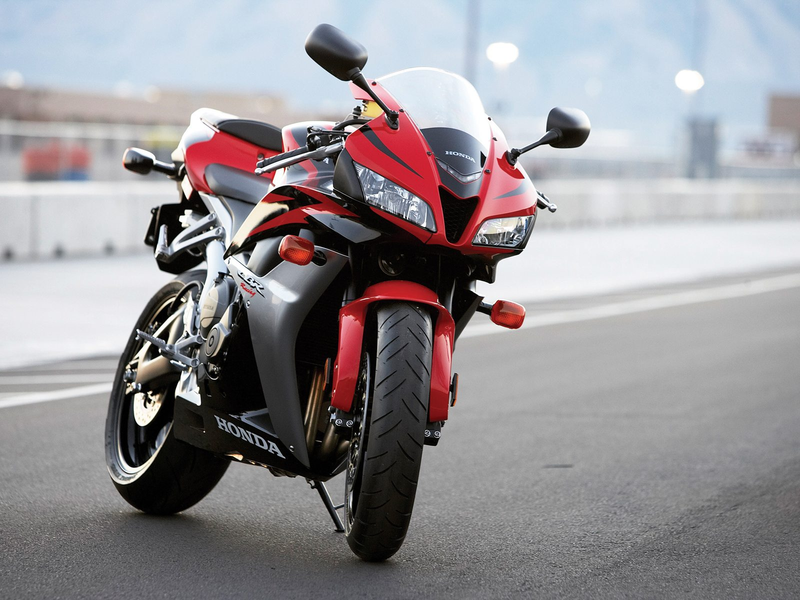 Технические характеристики мотоцикла Honda Хонда CBR600RR ориентировочные цены и краткий обзор