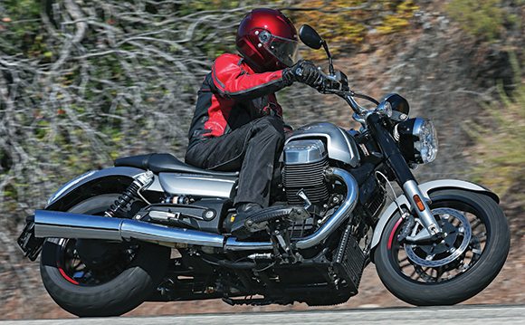 Мотоцикл Moto Guzzi California 1400 Custom 2014 обзор