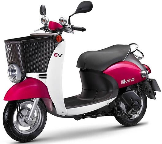 Скутер Yamaha Vino — красивый и практичных транспорт для городских дорог